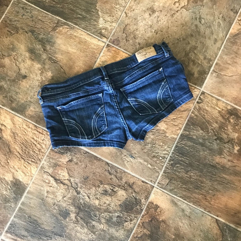 Hollister shorts size 9